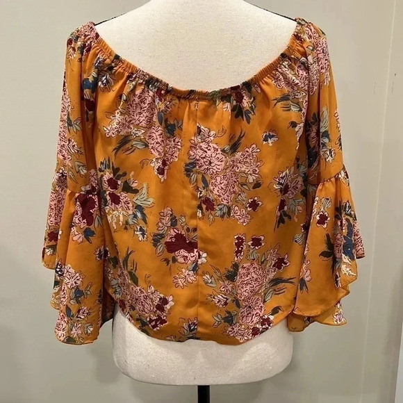 Charlotte Russe blouse - Picture 2 of 6